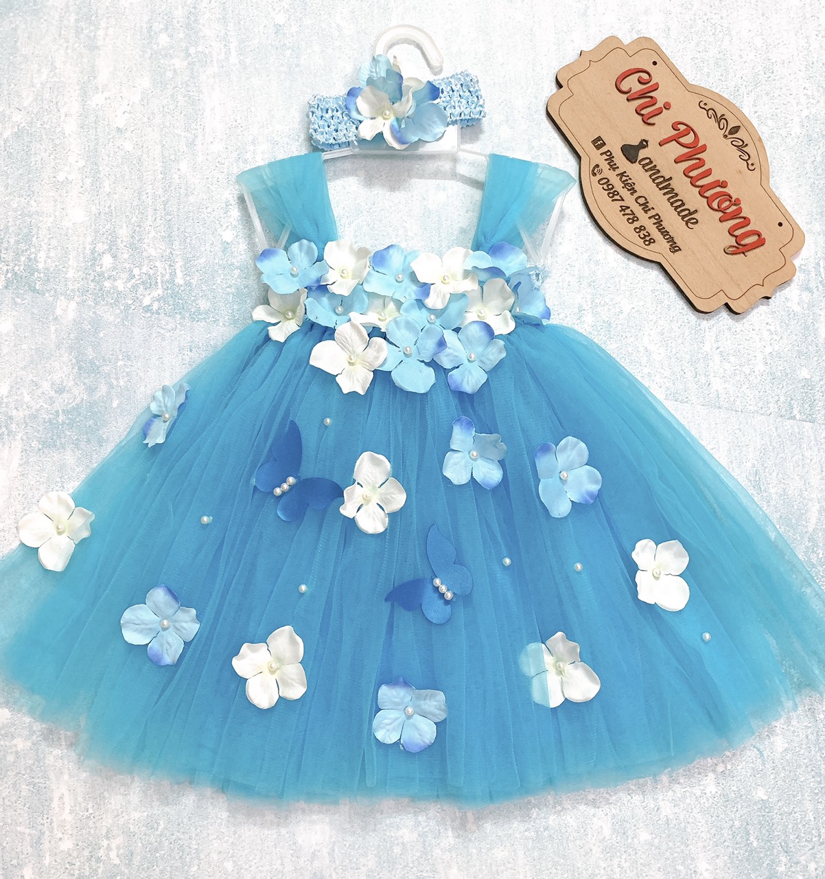 Đầm cho bé gái /Đầm công chúa / váy công chúa cho bé Xanh Elsa gắn hoa cẩm tú  , tặng kèm băng đô hoặc cài tóc