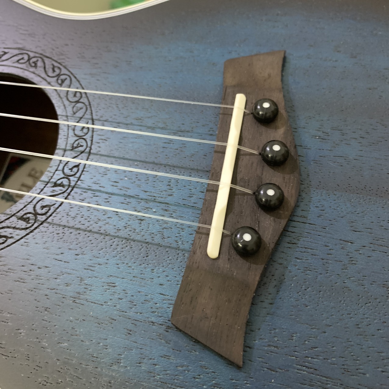 BỘ DÂY ĐÀN UKULELE TRONG SUỐT