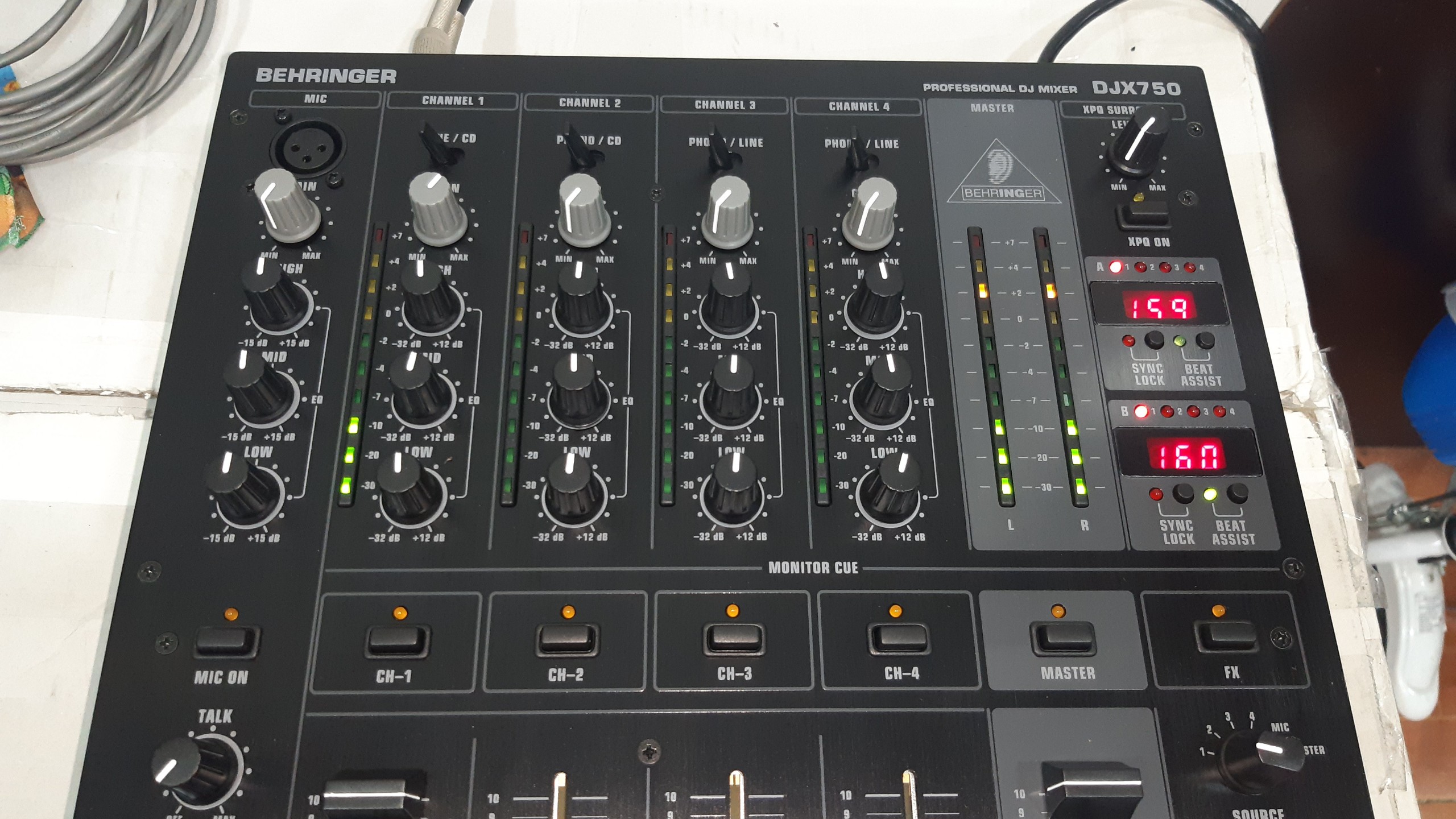 Máy trộn DJ PRO MIXER DJX750