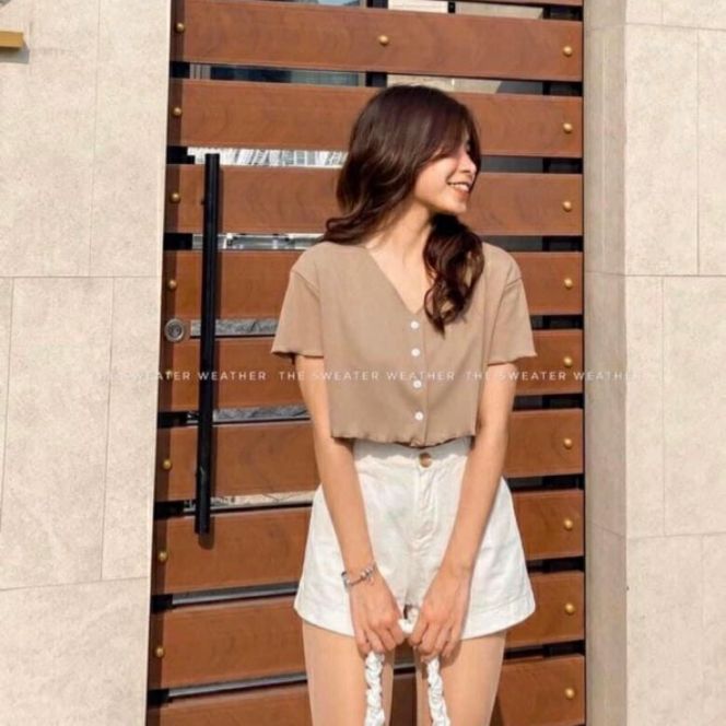 ÁO THUN NỮ KIỂU CROPTOP KÈM NÚT FORM 45 KG
