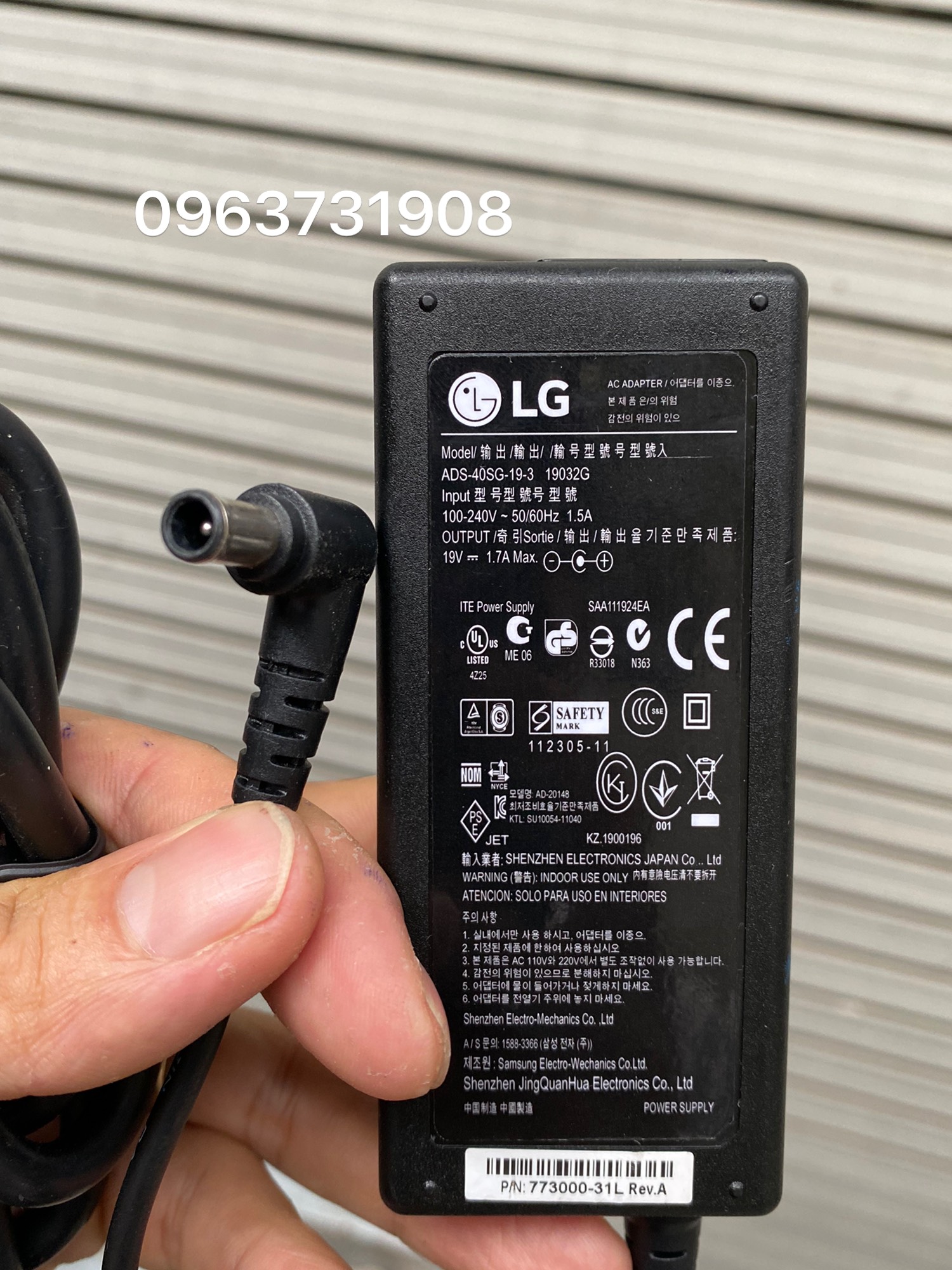 Adapter nguồn 19V cho Màn Hình Máy Tính LG 24MP500 hàng cao cấp