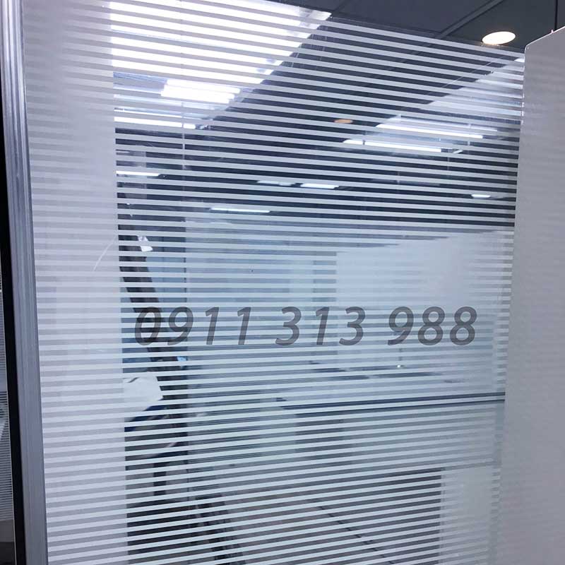 Decal dán kính khổ 1 mét sẵn keo