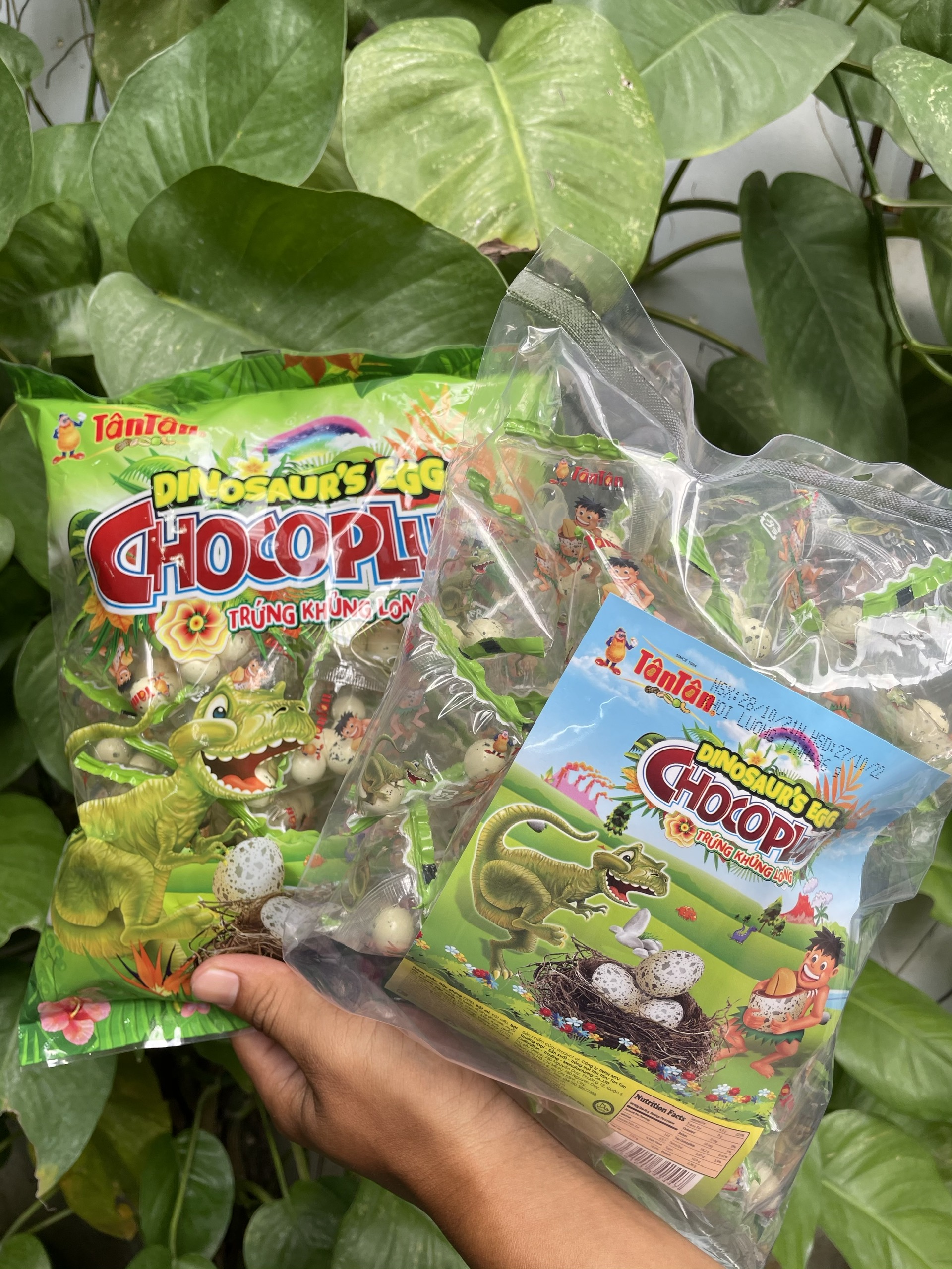 Sôcôla Đậu Phộng Trứng Khủng Long Tân Tân Dinosaur's Egg Chocoplus (Gói 96g-nhỏ)