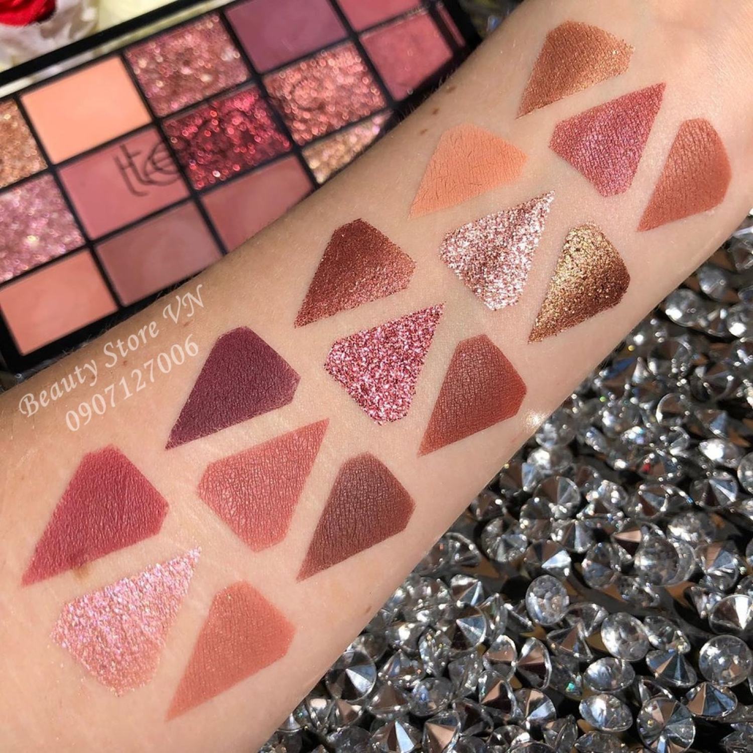 [🎁TẶNG CỌ 30k] Bảng Phấn Mắt Nhũ Invite Only Technic Eyeshadow Palette