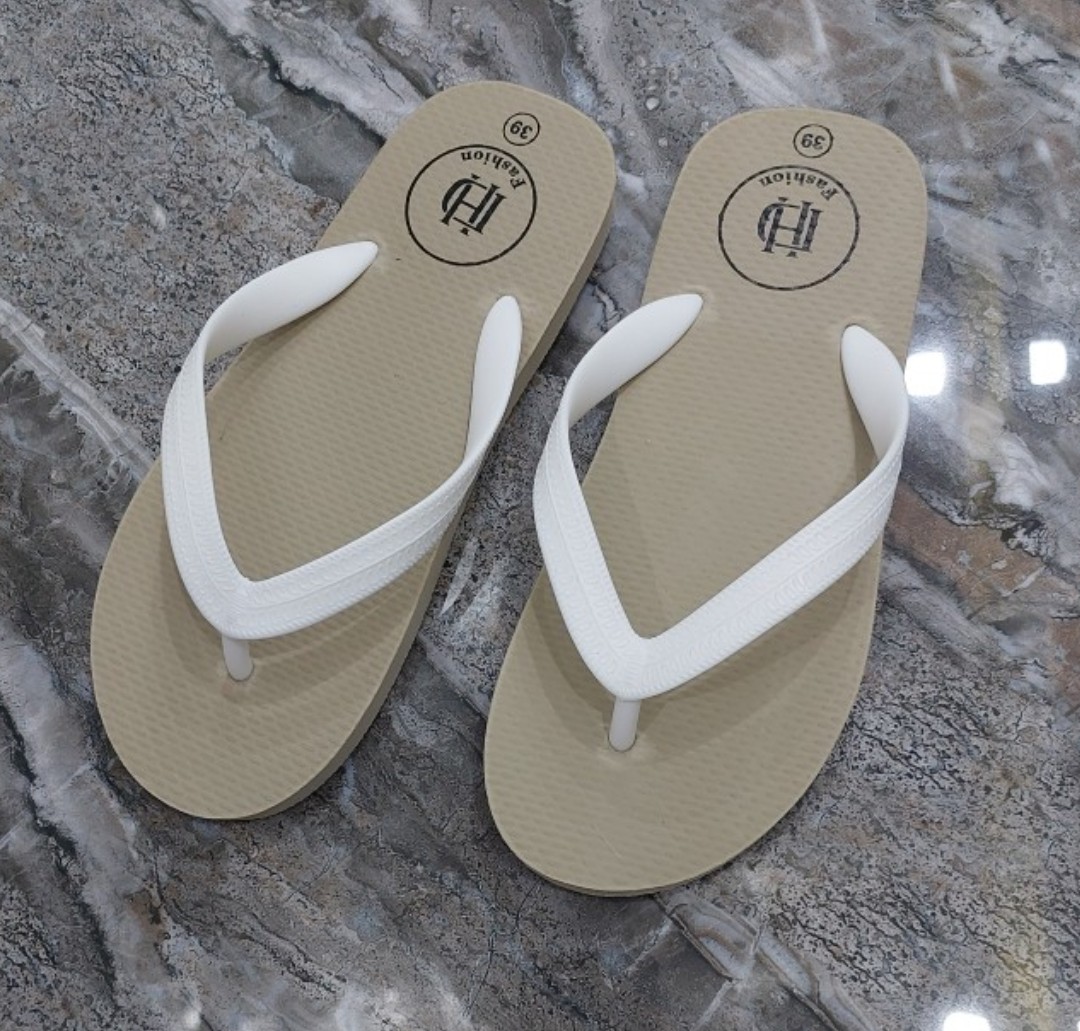 Dép xỏ ngón nam , dép kẹp nam, chất liệu cao su, mềm, dẻo, mang êm chân, siêu bền, size từ 39-42.