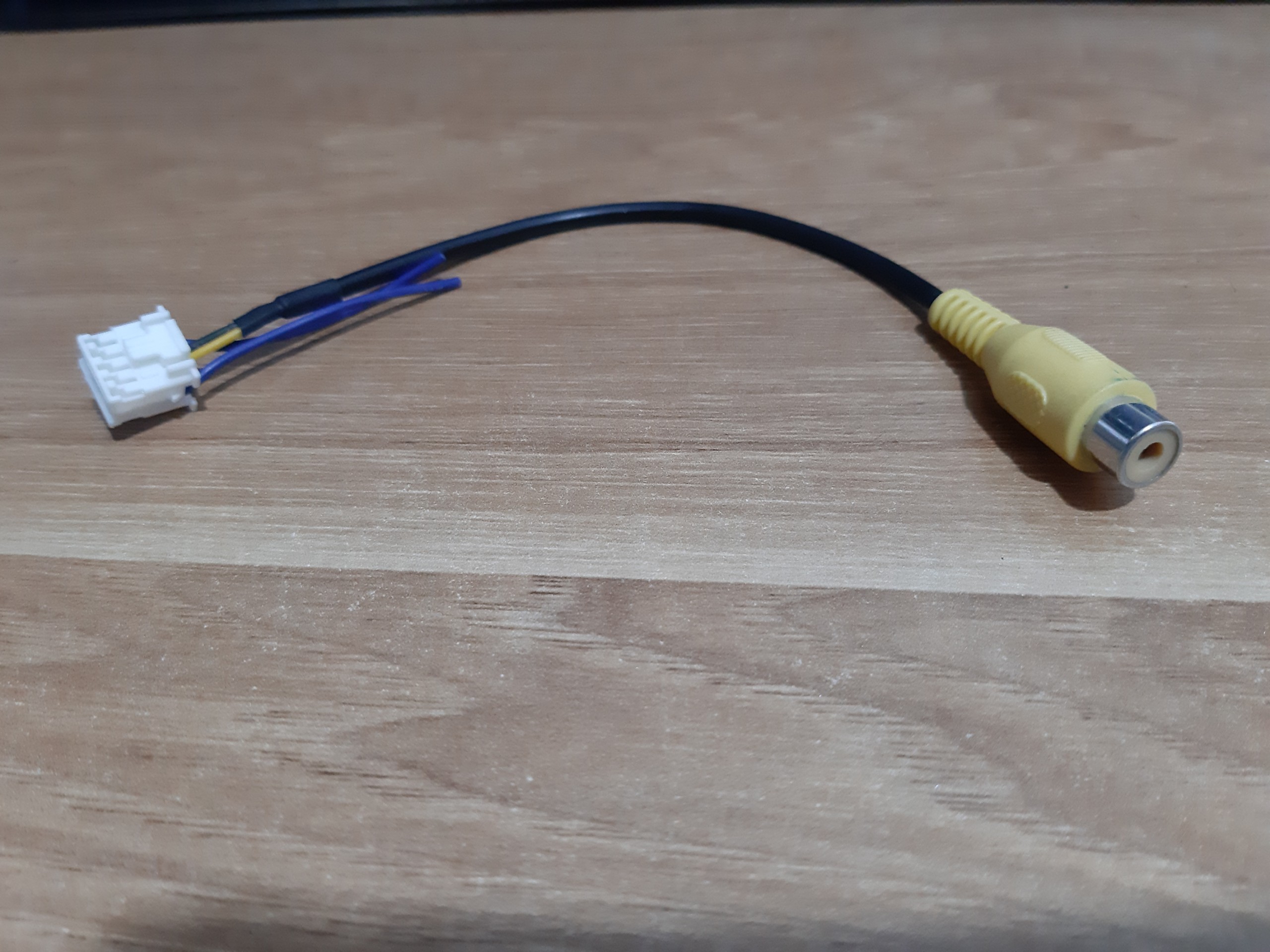 Giắc Cắm AV Camera Lùi Cho Màn Hình Android - Dây Vào Tín Hiệu Camera Lùi Cho DVD Android