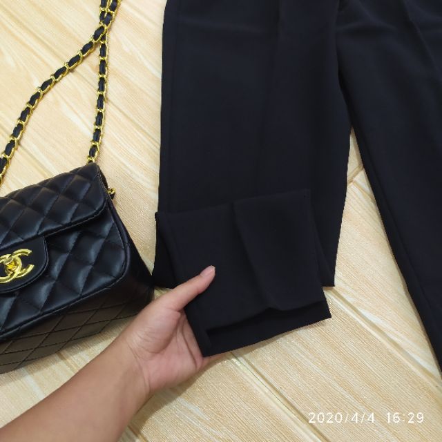 Quần baggy nữ gấu lệch