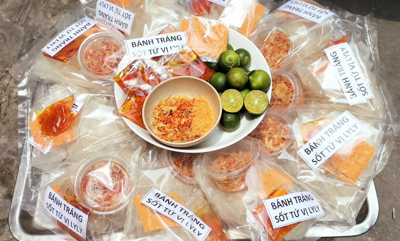 (DẺO CAY) BÁNH TRÁNG CHẤM SỐT TỨ VỊ