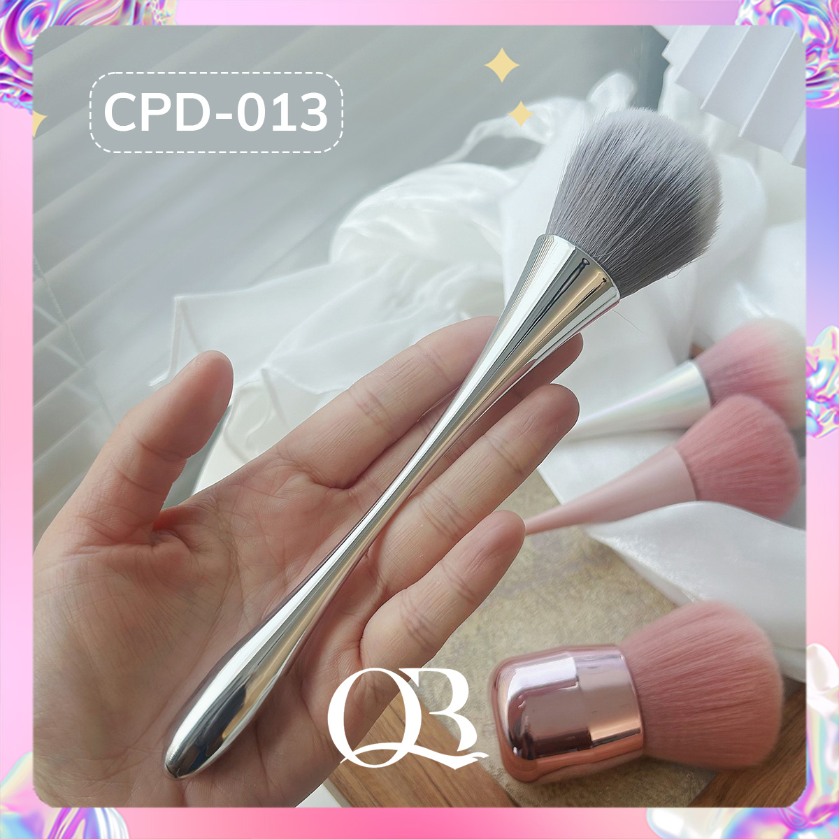 Cọ phủi bụi nail cán dài thiết kế sang trọng đẹp mắt phủi sạch bụi sau khi dũa hoặc phá móng gel