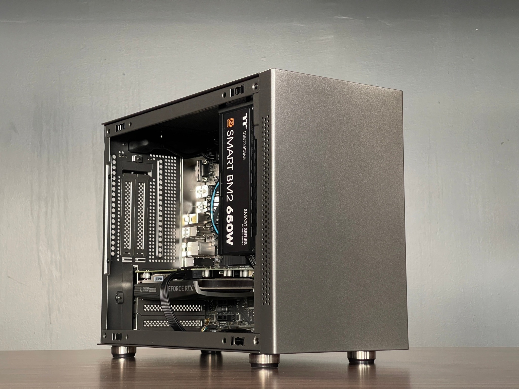 (NEW) Vỏ Case SAMA IM01 ITX ( Màu Trắng / Màu Xám / Mầu Đen)
