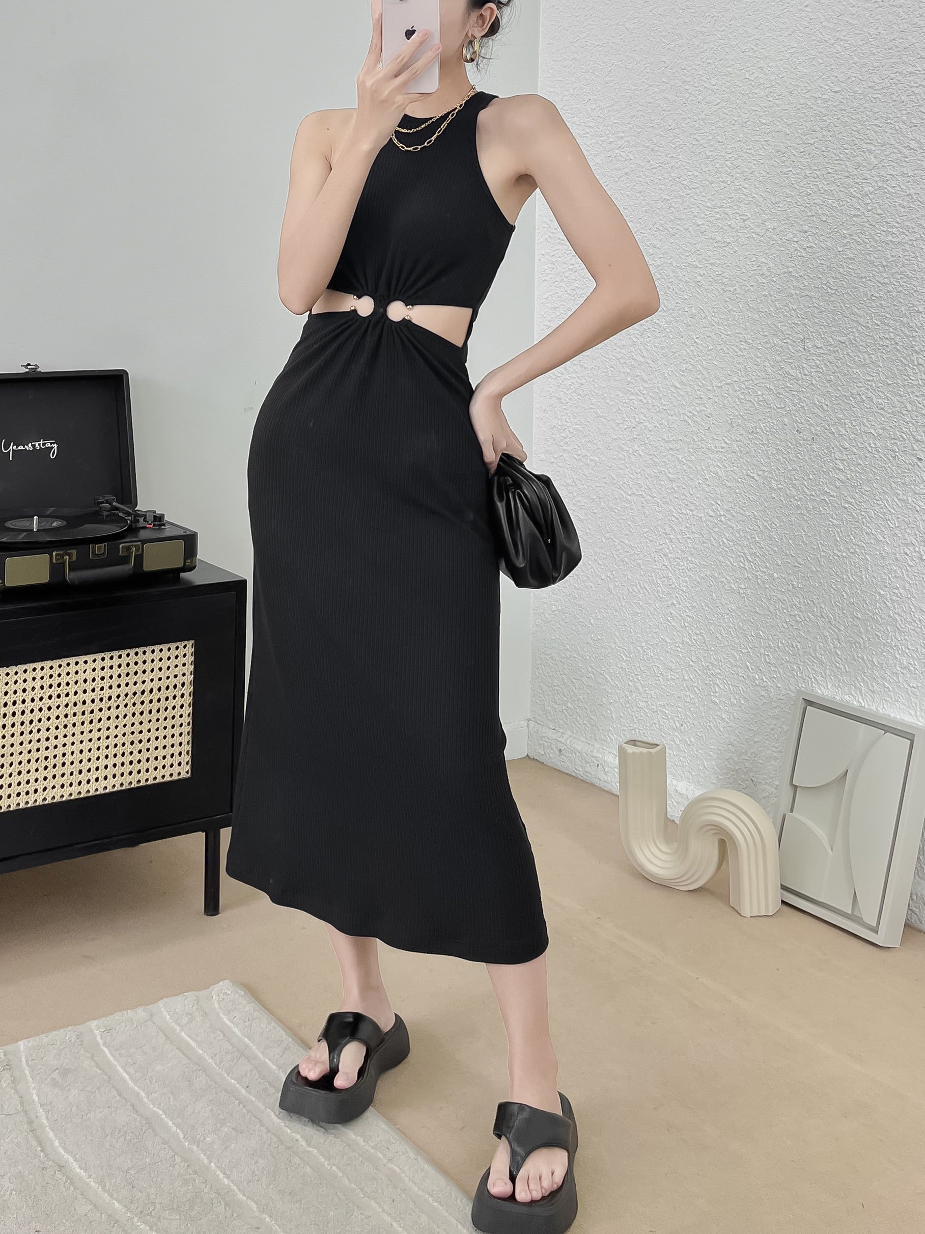 Đầm Thun Gân Cutout Eo - EDINI - D1531