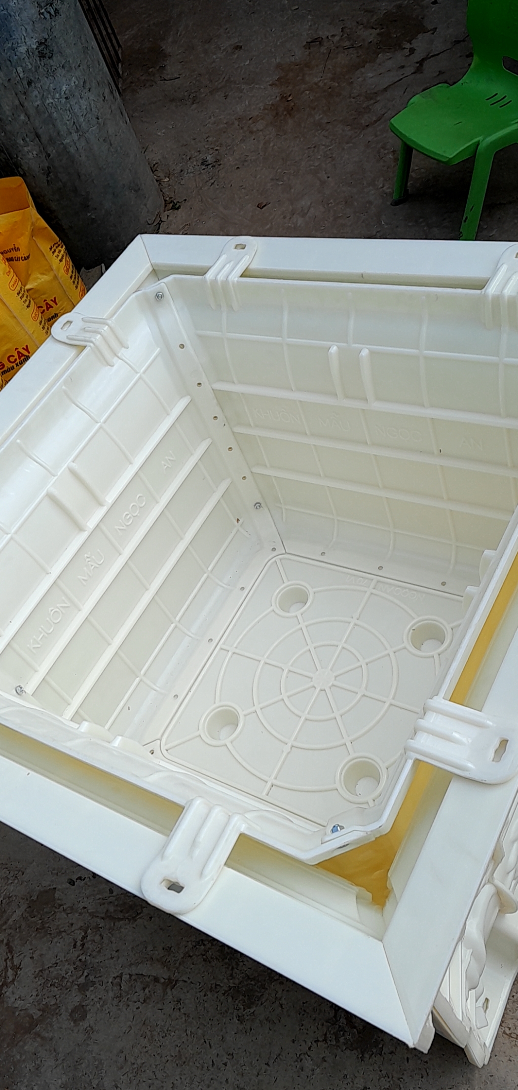 Khuôn chậu vuông 70 chân liền nhựa abs siêu dày