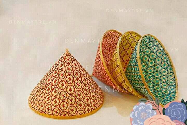 Chao đèn mây tre đan hoa thị hình nón 35cm (0978945425)