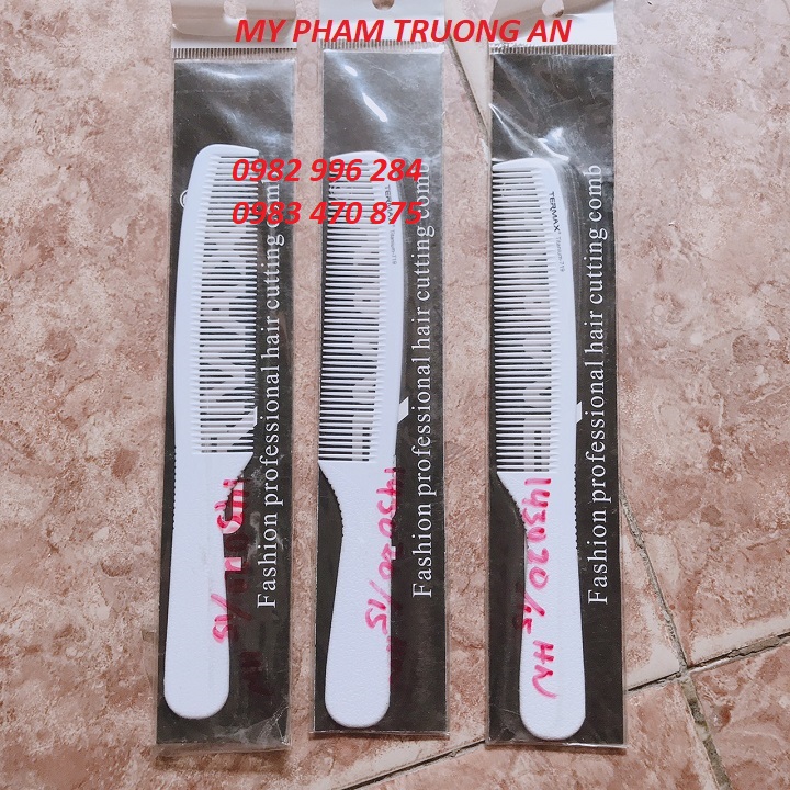 Lược cắt tóc nam thiết kế cong răng để cắt form termax 719
