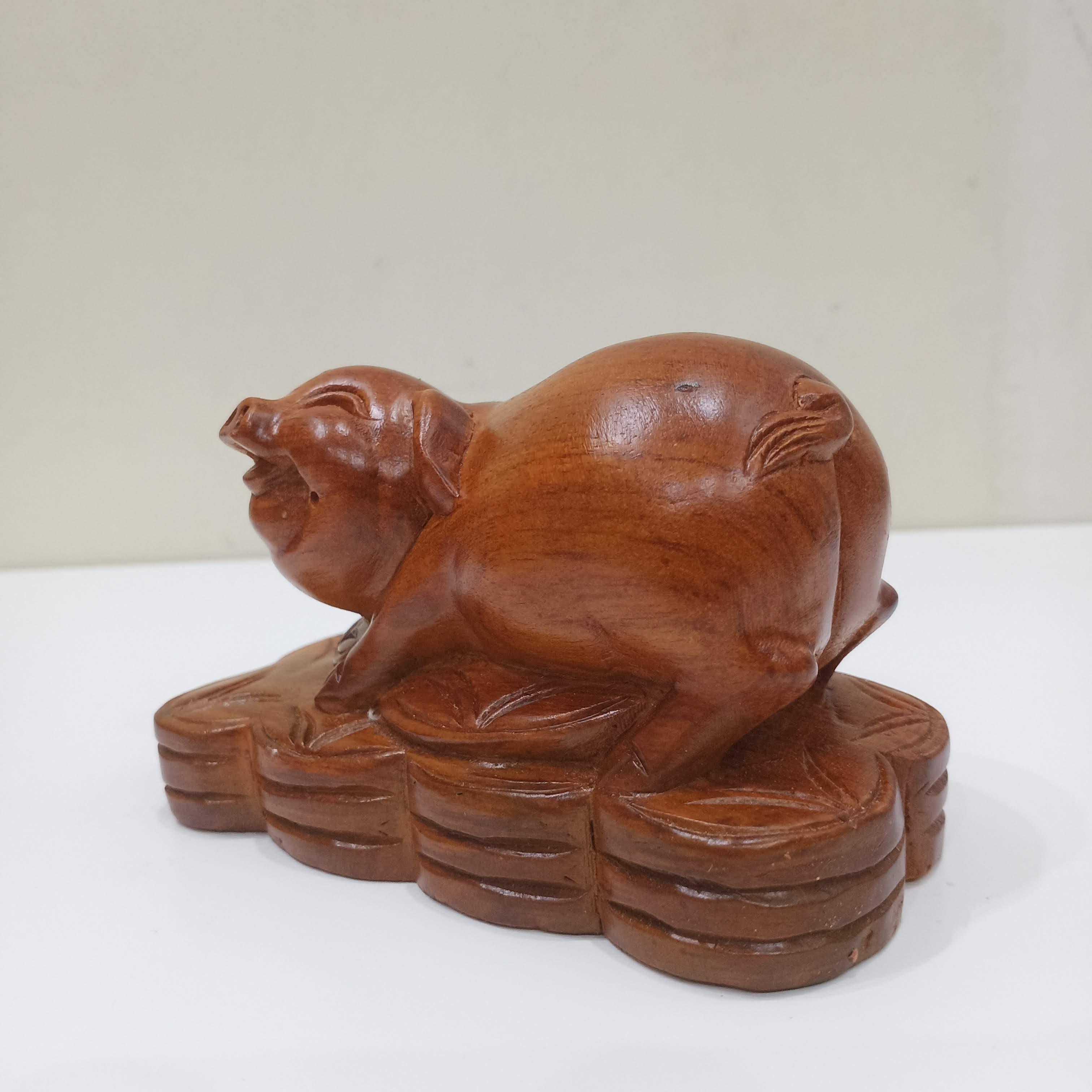 Tượng lợn gỗ hương cao 8 cm
