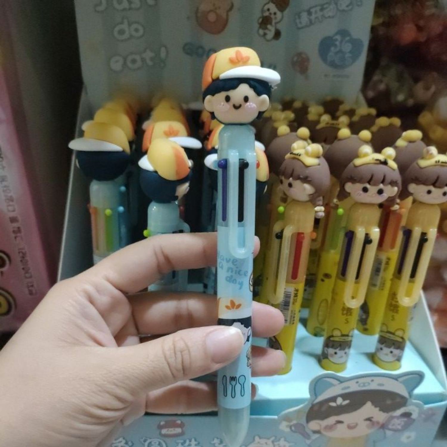 Bút bi bấm 6 ngòi No.MM8887