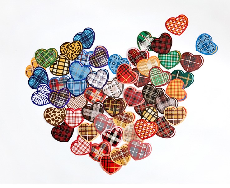Hộp 45 stickers họa tiết trái tim ca rô