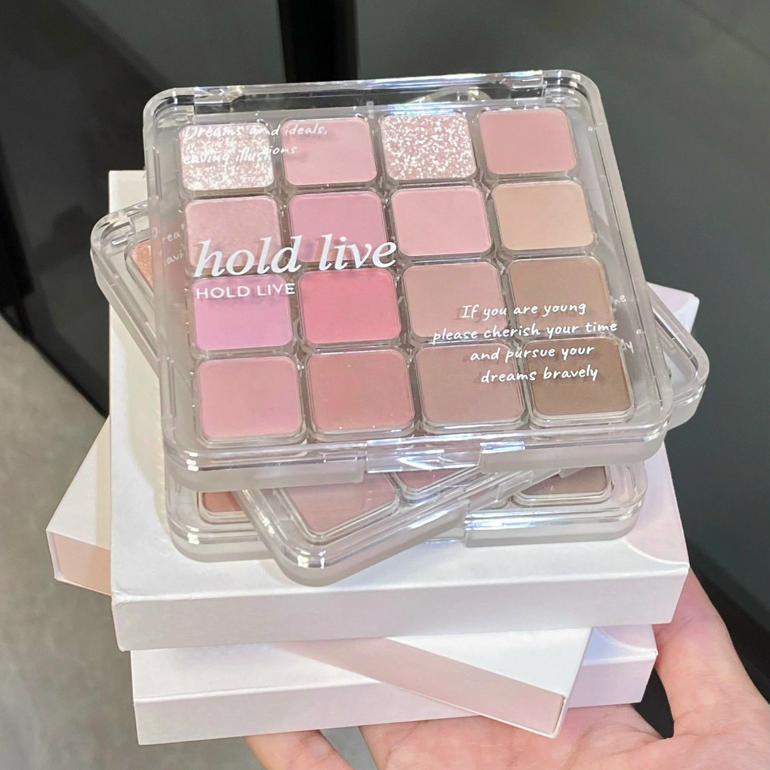 Phấn Mắt 16 Ô HOLD LIVE Sunset Magic HL716 - HoldLive