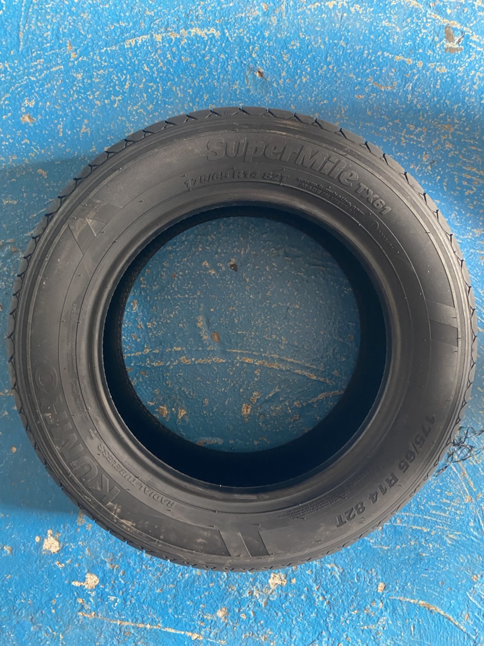Lốp Kumho 175/65R14 TX61
