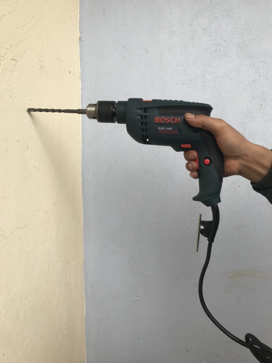 Máy khoan bosh động lực gsb 13 re