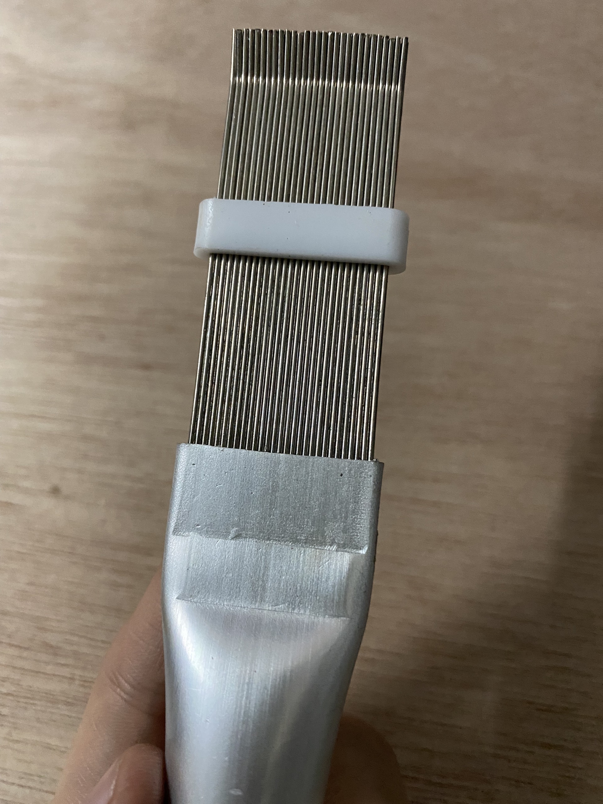 Lược chải dàn nhôm điều hòa CT352