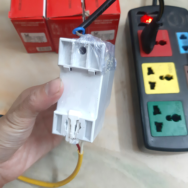 Công tơ điện tử có 1 pha 80A 220V 1 thông số
