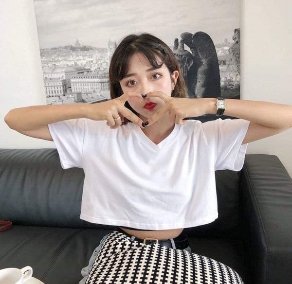 Áo thun nữ dáng croptop cổ tim