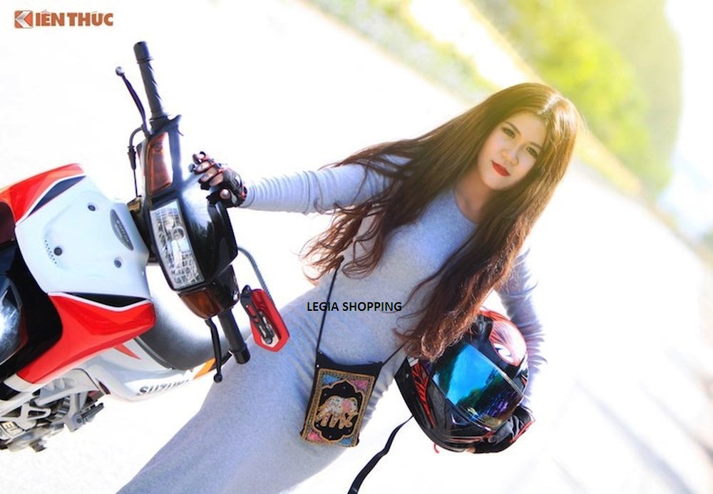 1 CHAI NHỚT HAI THÌ 2T CASTROL 1 LÍT