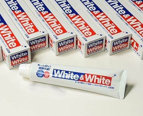Kem đánh răng White & White Nhật Lion 150g