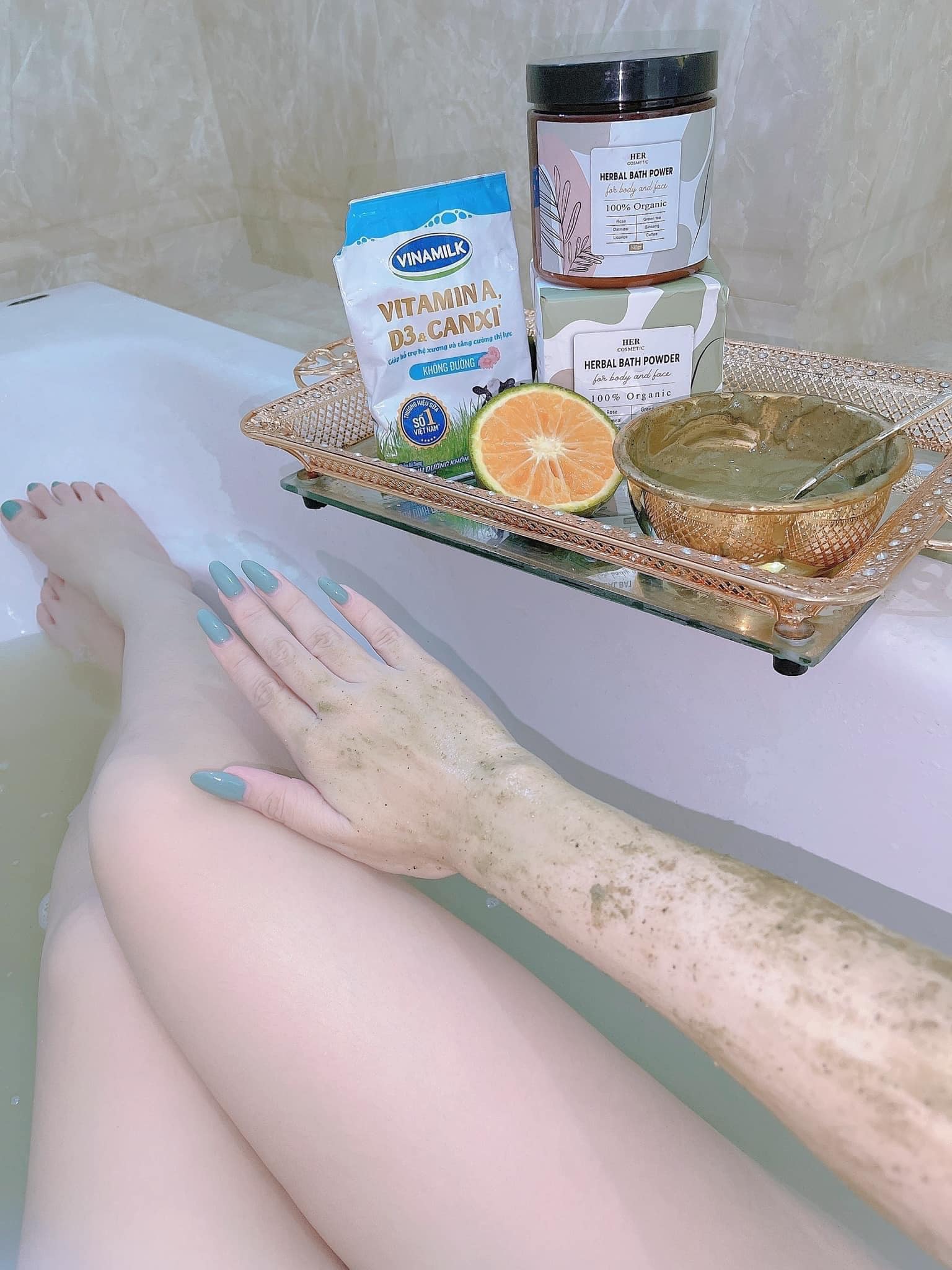 BỘT THẢO MỘC Ủ TRẮNG BODY HER COSMETICS