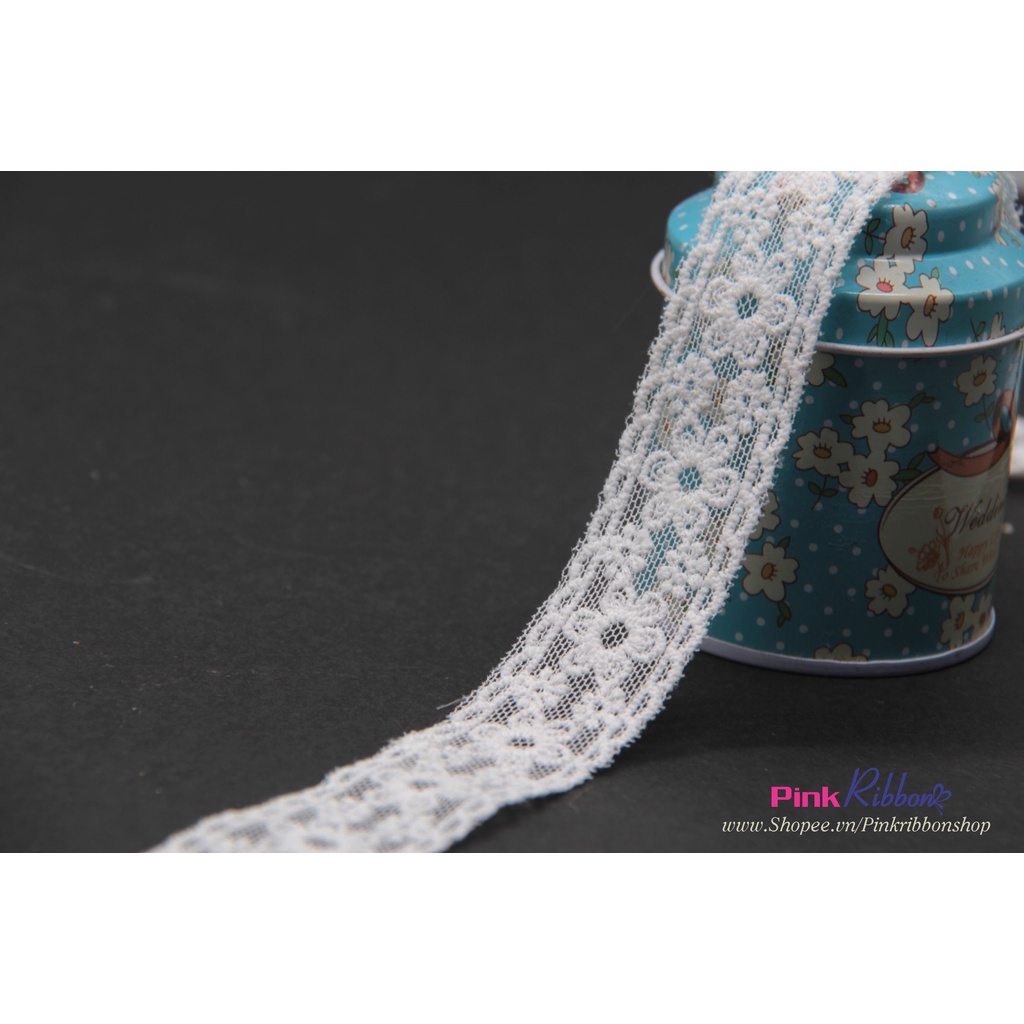 Ren trắng thêu hoa 2.3cm