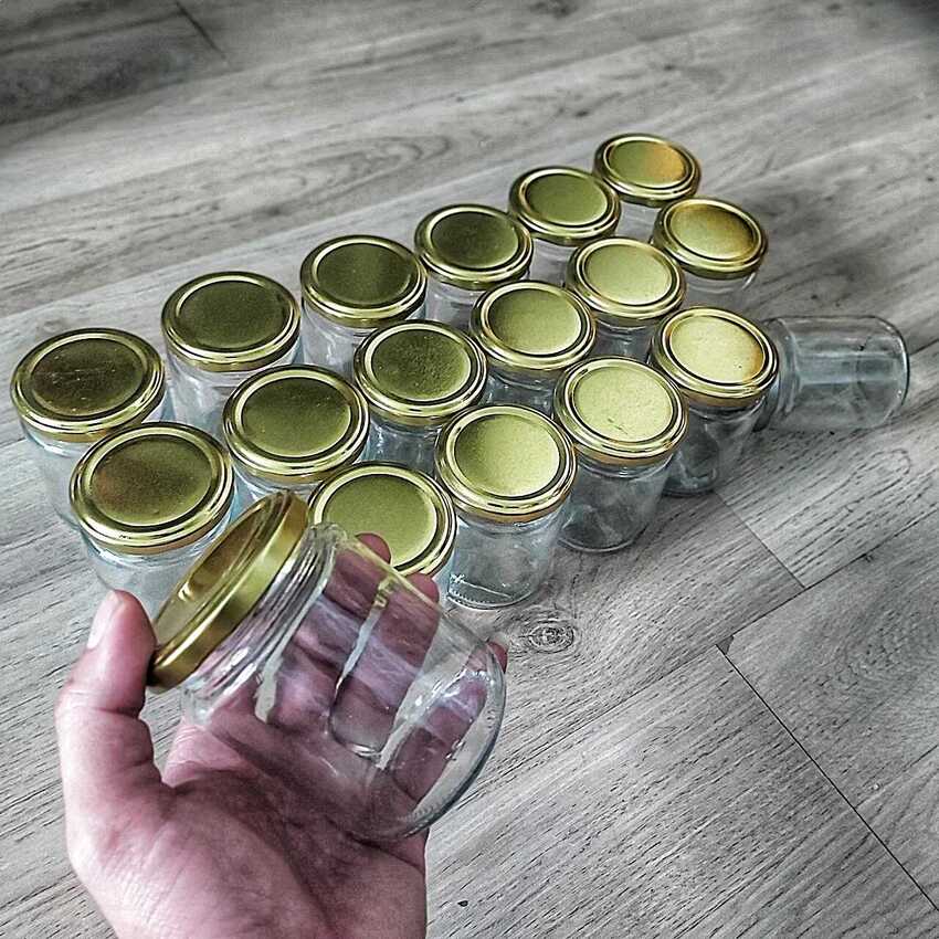 Hủ Thủy Tinh 200ML (combo 18 cái) nắp thiếc vàng - Hũ Thủy Tinh Đựng Yến Chưng - Lọ Thủy Tinh 200ML - Hũ Làm Sữa Chua - Hũ Chưng Yến - Hũ Đựng Gia Vị