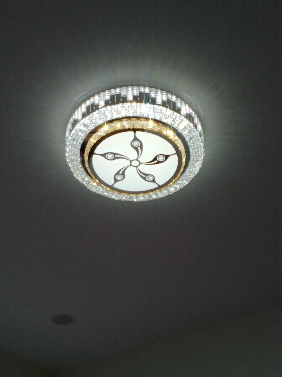 Đèn ốp trần pha lê cao cấp - 3 CHẾ ĐỘ ÁNH SÁNG