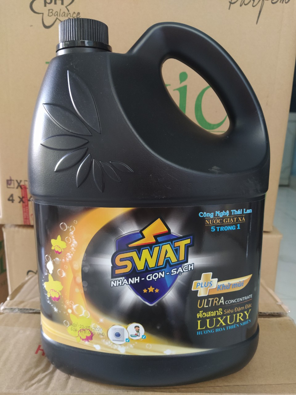 Nước giặt xả SWAT 3.8Kg (Đen-5 in 1)