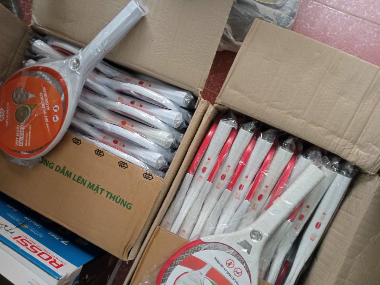 Vợt muỗi cao cấp G8-618, G8-620