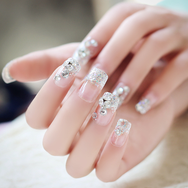 Bộ 24 Móng Tay Giả Đính Đá Nhũ (keo sẵn)