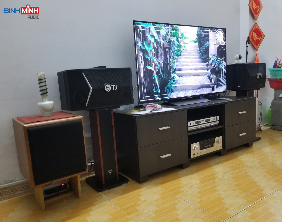 Chân loa karaoke Venza BM 65