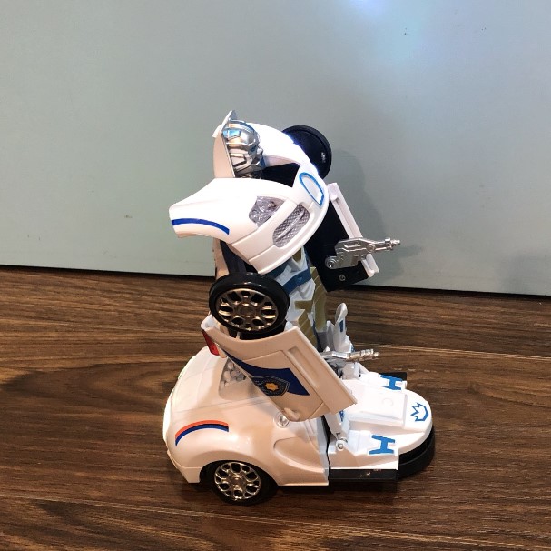 Đồ chơi xe ô tô cảnh sát biến hình Robot