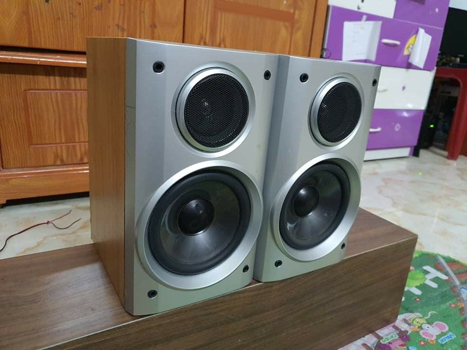 LOA AIWA M100