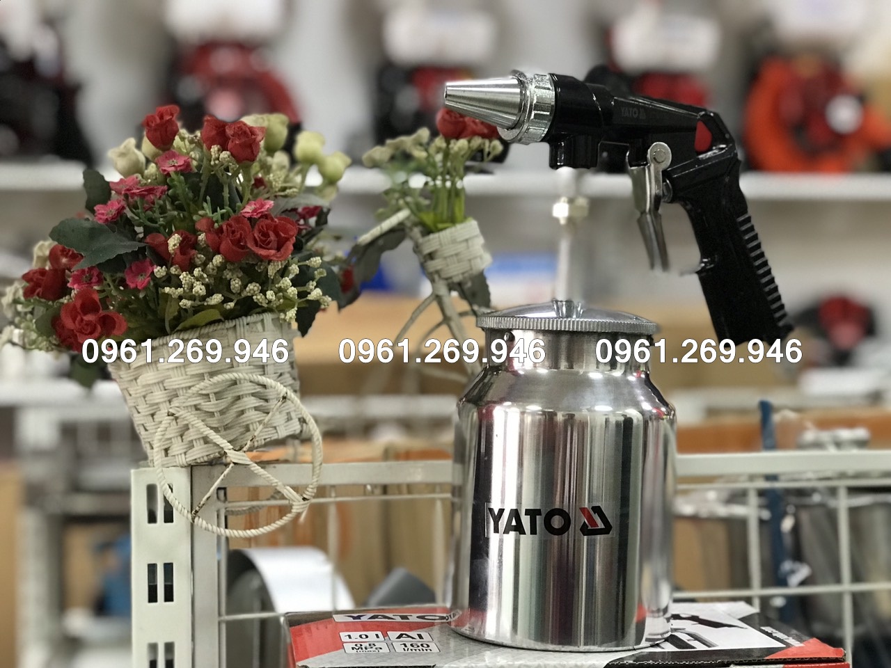 Bình phun cát cầm tay bình 1 lít yato yt-2376