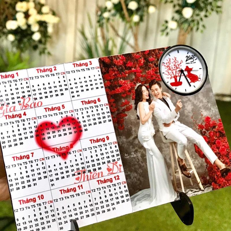 Nơi bán Đồng hồ lịch để bàn TH in hình theo yêu cầu mẫu độc đáo - Mừng xuân Canh Tý