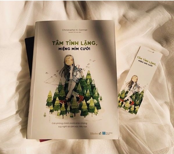 Tâm tĩnh lặng miệng mỉm cười!