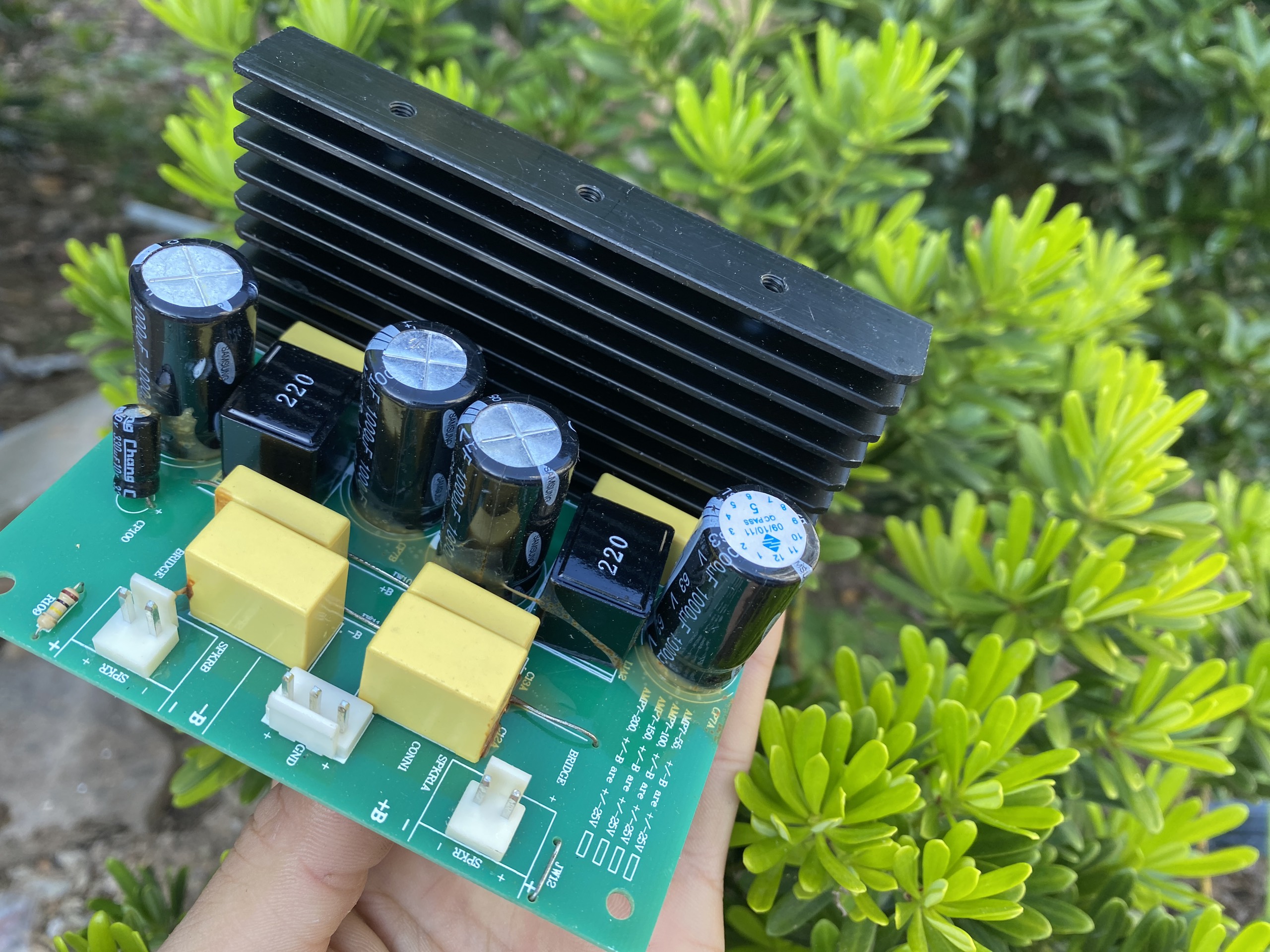 Mạch công suất class D 2 kênh bản thiếu IC