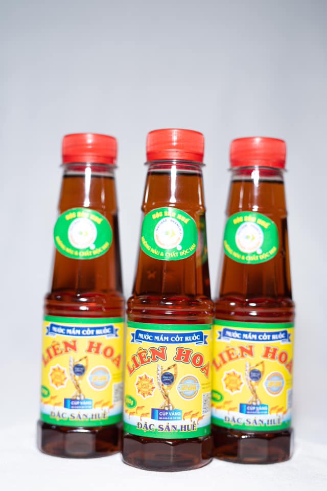 COMBO 3 CHAI NƯỚC MẮM CỐT RUỐC LIÊN HOA NGUYÊN CHẤT CỔ TRUYỀN - chai 280ml