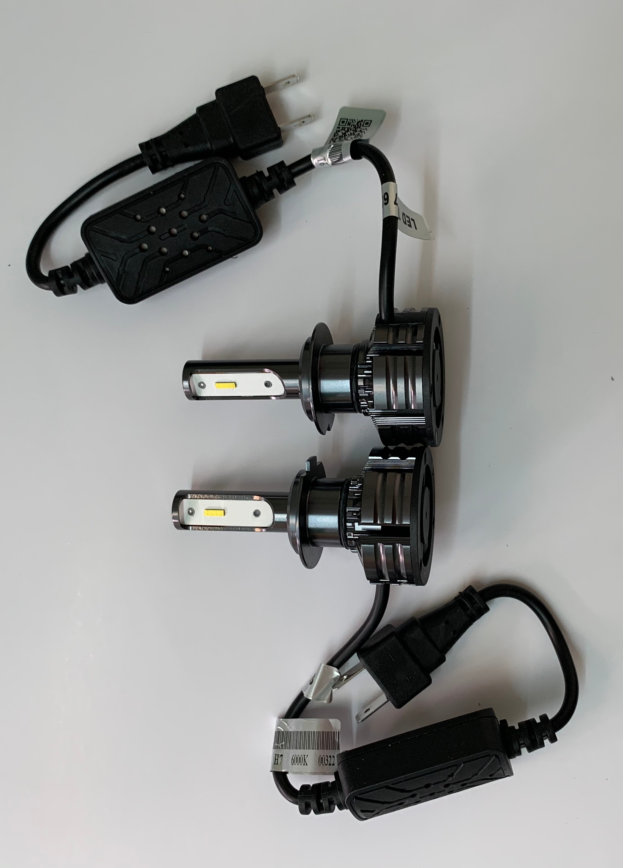 [HCM]Đen led 380 chân H7