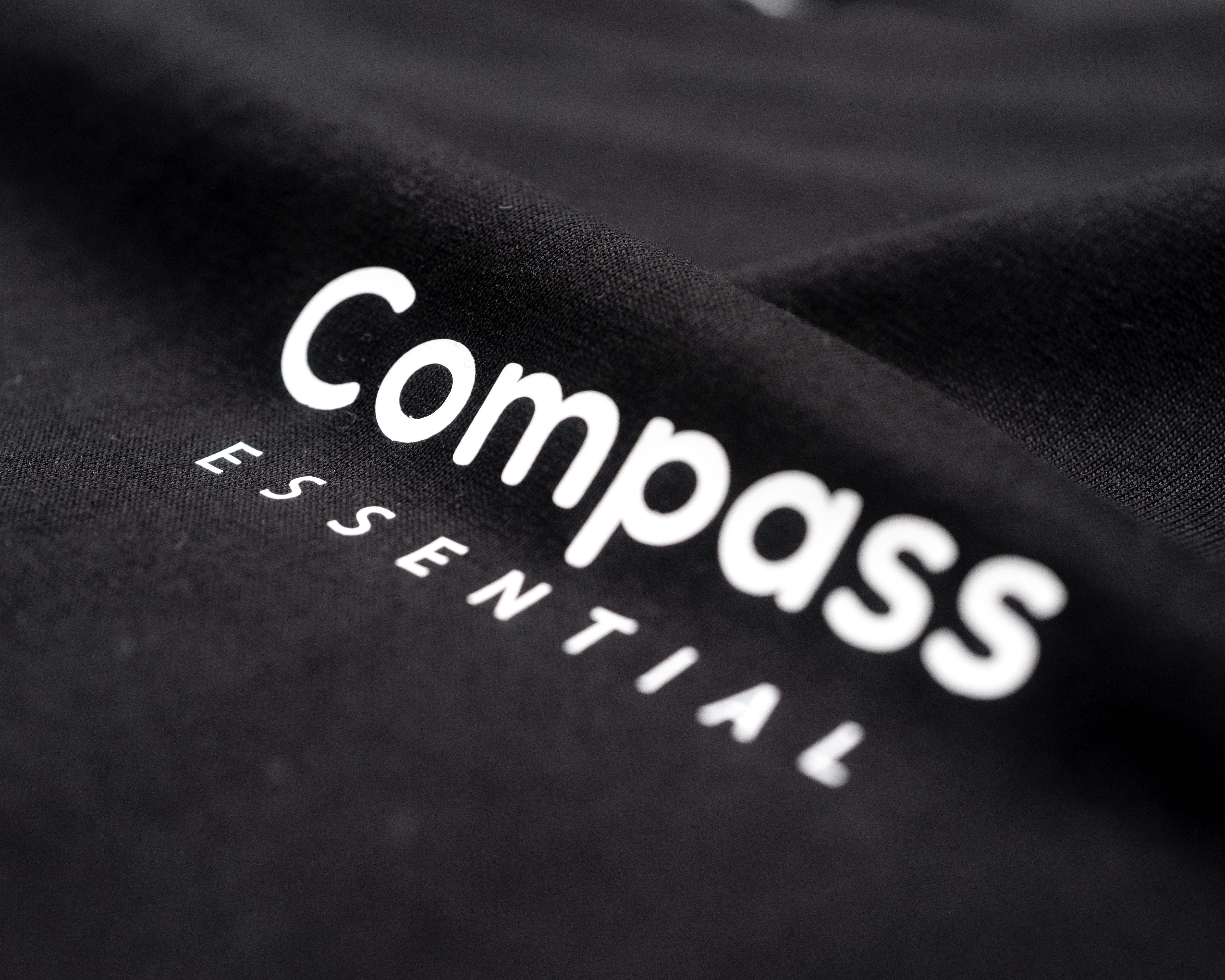 Áo thun Oversized Logo Basic Essential - Essential Basic Logo Tee