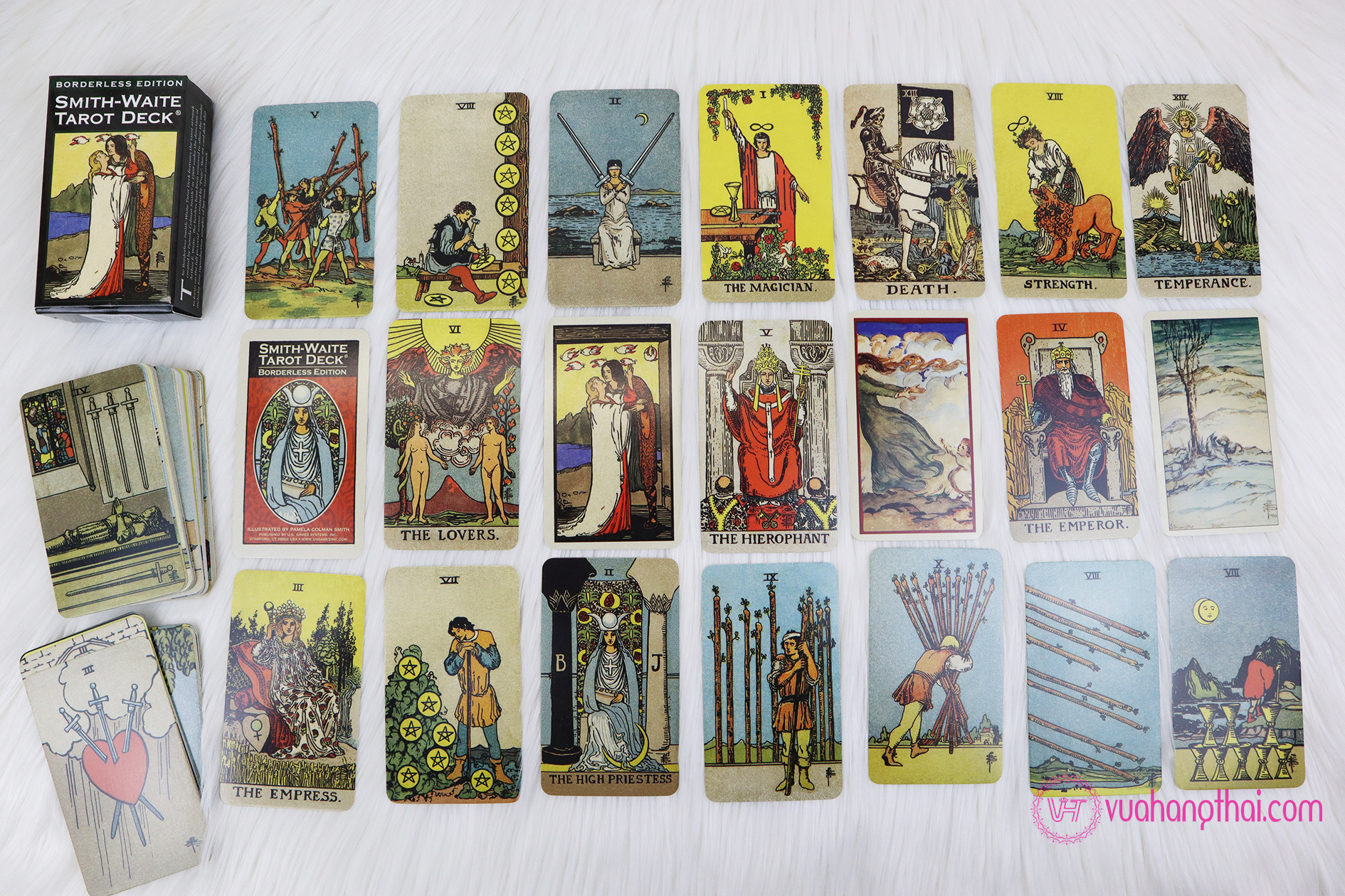 Bộ bài bói Smith Waite Tarot Deck – Borderless Edition cao cấp