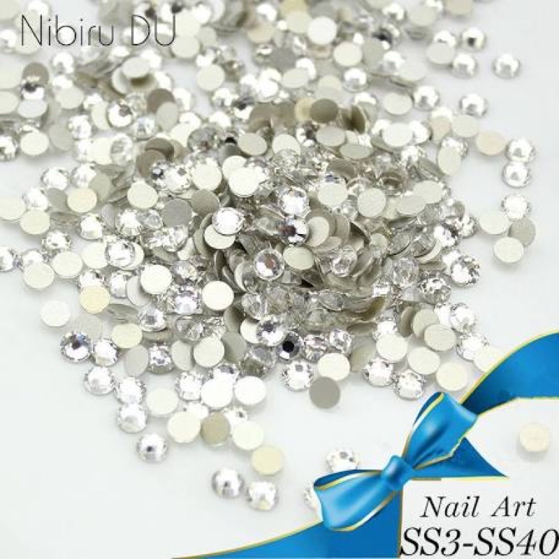 Đá size nhỏ chân keo siêu sáng đính móng