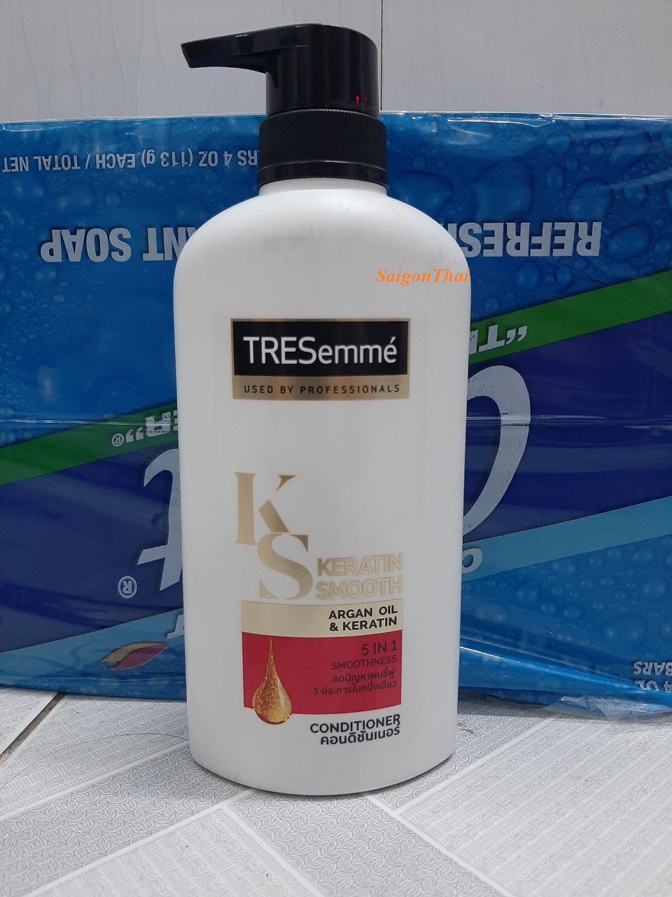 (Sgt) Combo of 2 Bottles (1 Shampoo and 1 Conditioner) Brand Tresemmé 380ml Thailand