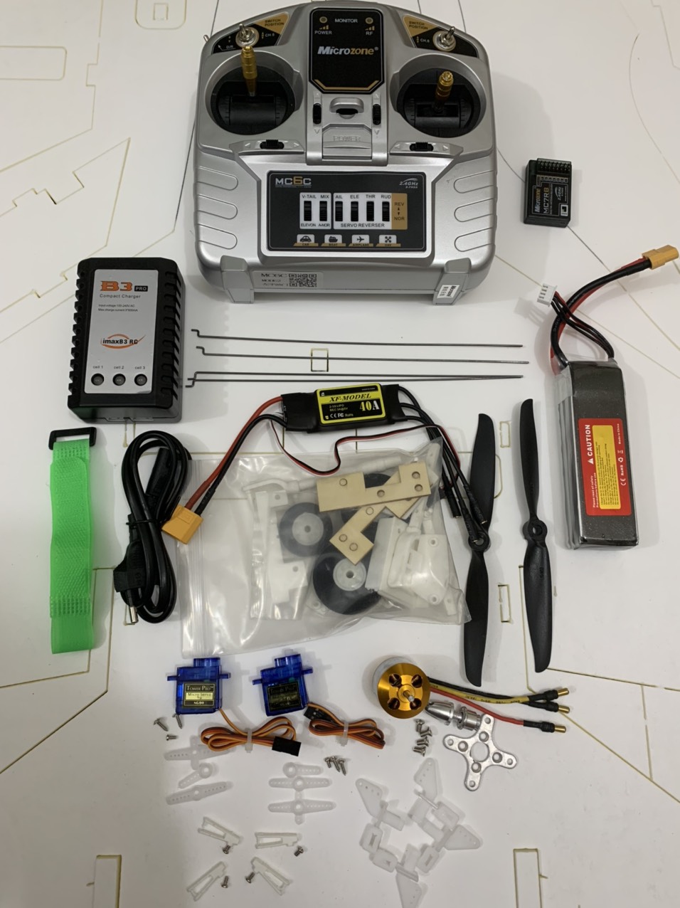 Combo đồ điện chế Su27/F22 dành cho người mới tập chơi